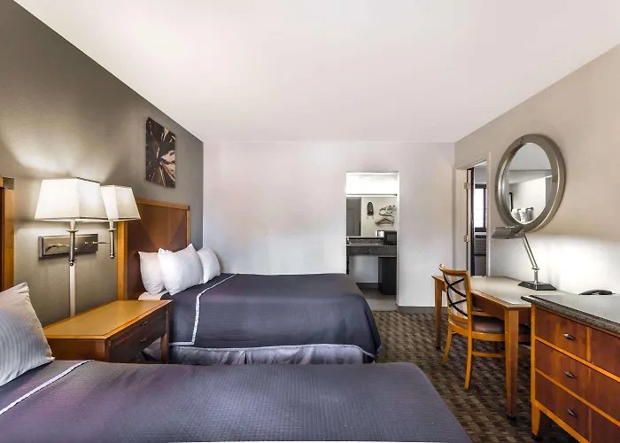 Hotel Howard Johnson By Wyndham Old Town