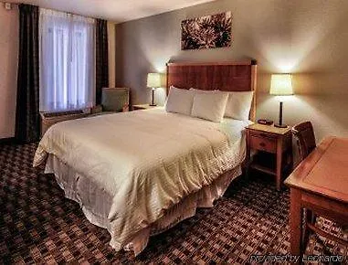 Howard Johnson By Wyndham Old Town Hotel