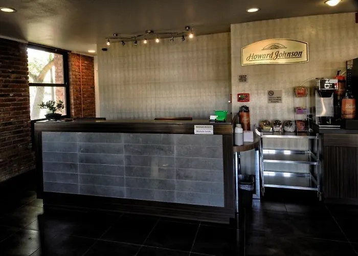 Hotel Howard Johnson By Wyndham Old Town Scottsdale