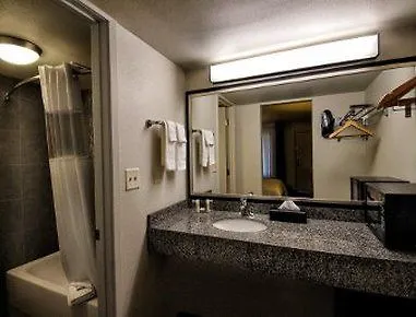 Hotel Howard Johnson By Wyndham Old Town 2*